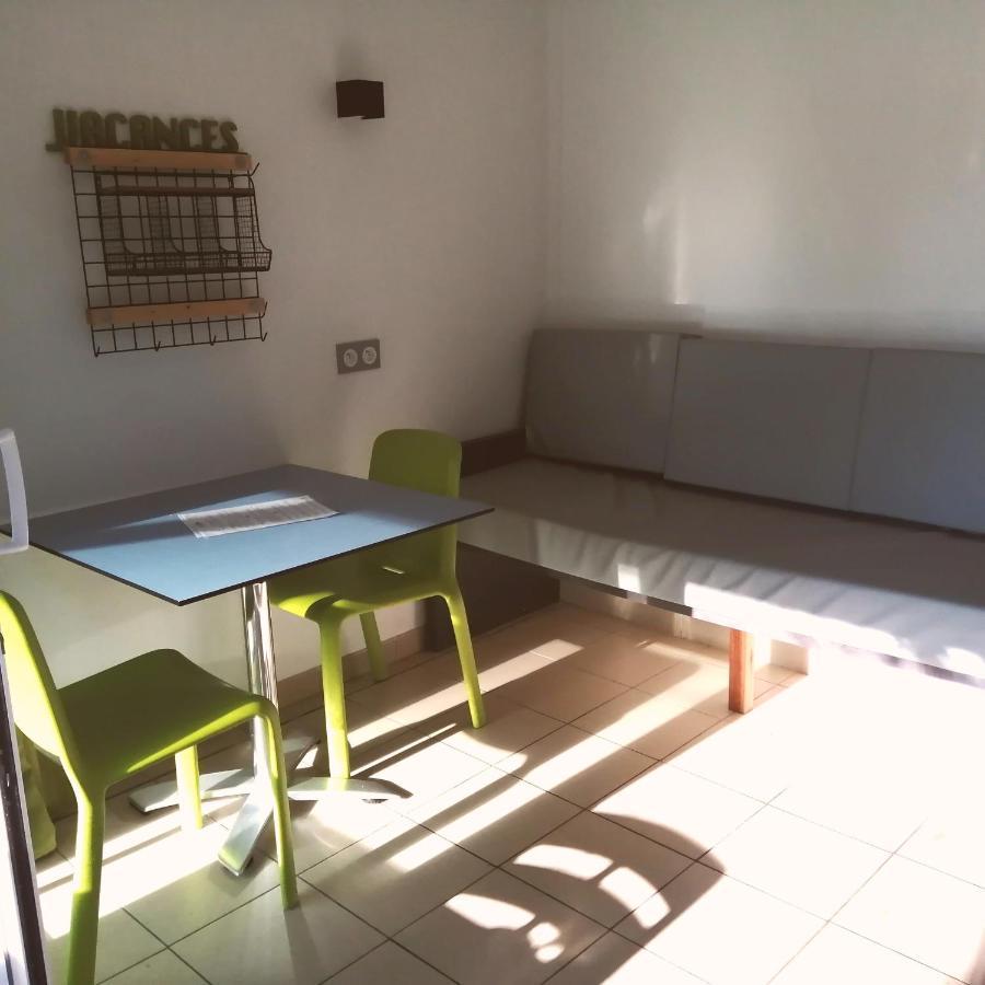 Village Vacances Les Chenes De Léon Εξωτερικό φωτογραφία